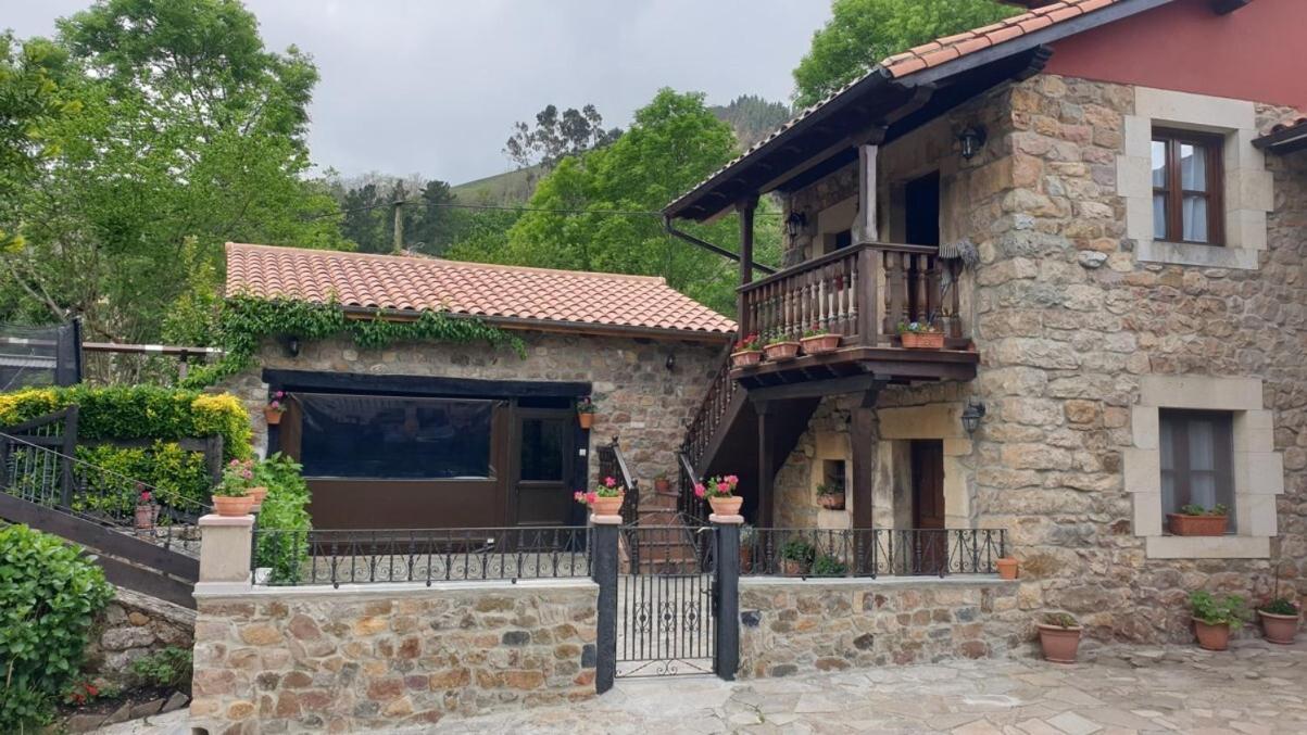 Casa Rural Caborzal Renedo De Cabuerniga エクステリア 写真