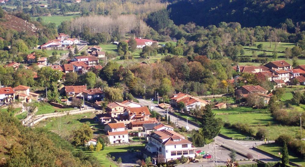 Casa Rural Caborzal Renedo De Cabuerniga エクステリア 写真