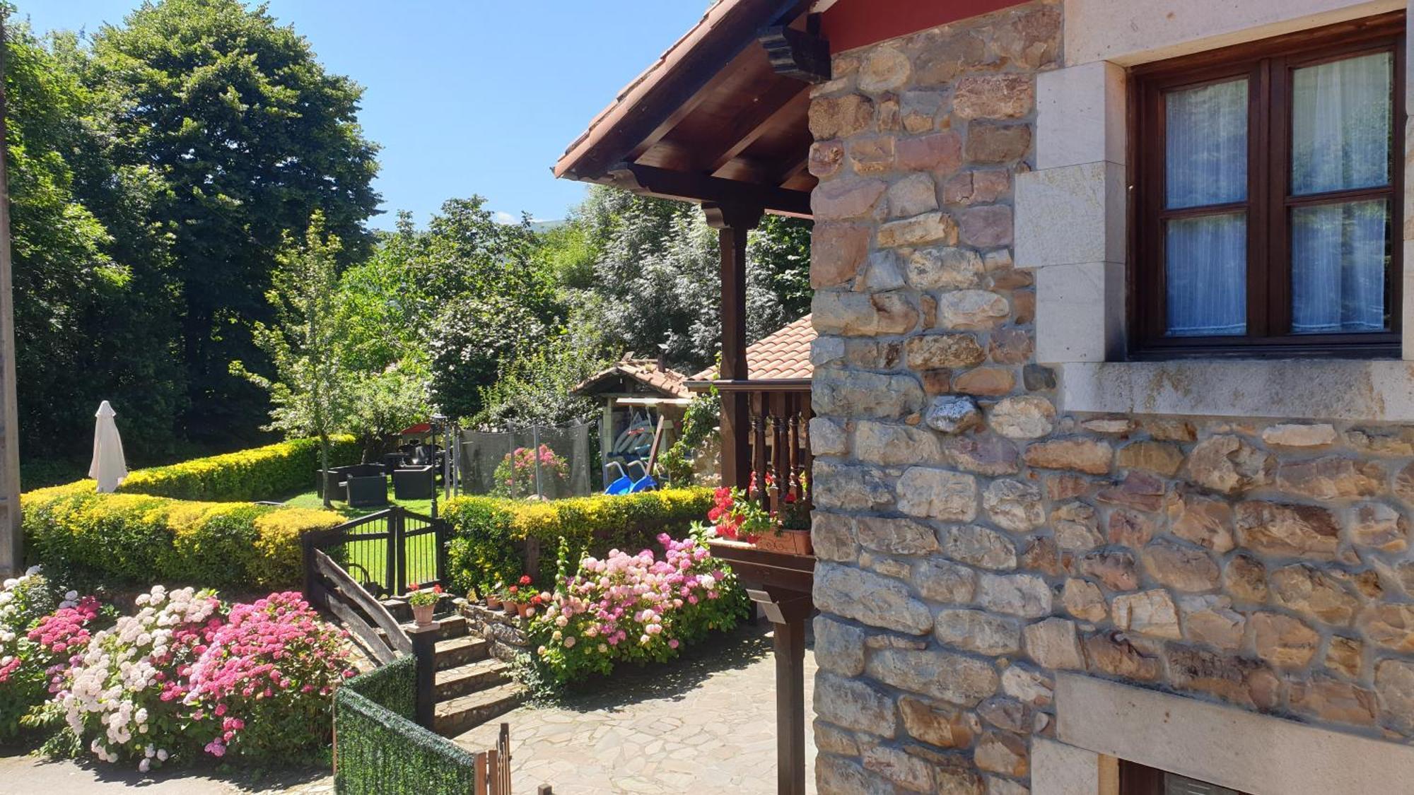 Casa Rural Caborzal Renedo De Cabuerniga エクステリア 写真